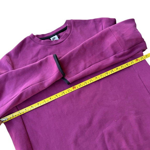 Nike Sportswear Tech Fleece CU4505-653 Burgundy Crewneck Gym Sweatshirt Athletic - Picture 10 of 11